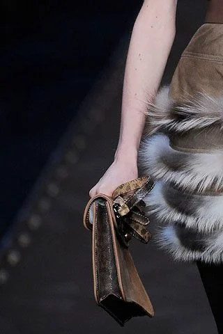 Look 30
